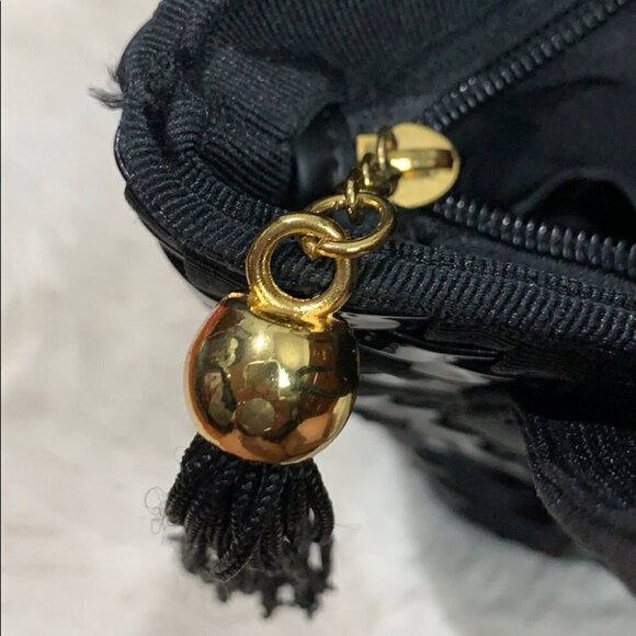 Black weaved bow bag - Picture 10 of 11